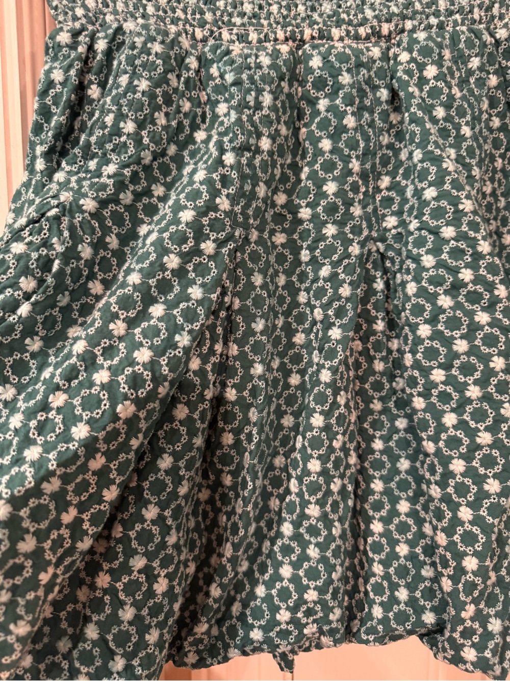 Buru Green and White Floral Smocked Mini Flare Bubble Skirt M Embroidered - Picture 8 of 9